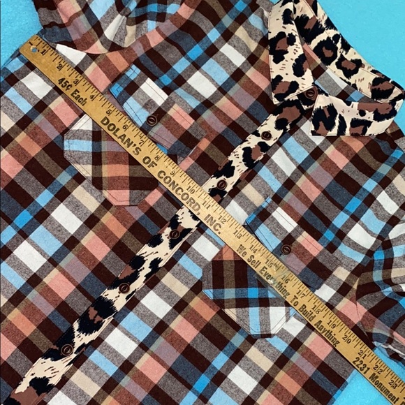 ASVIVID Plaid Tunic button up roll tab long sleeves leopard print accents size L - Picture 8 of 11